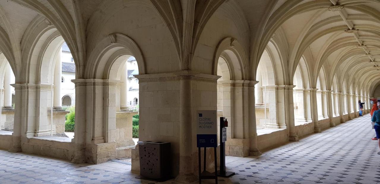 Gite Et Chambres D'Hotes Le Chene Billault Pouant Экстерьер фото